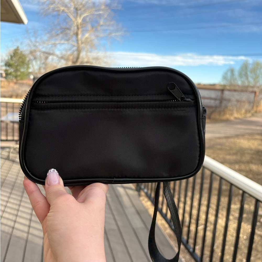 Sleek Black women’s Bag